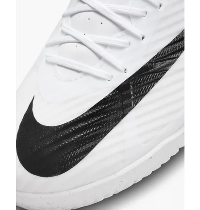 Футзалки унисекс Nike Mercurial Vapor 15 Academy Indoor/Court Soccer Shoes White/Red DJ5633-600