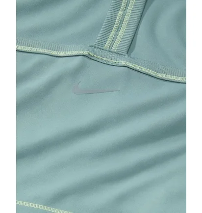Топ женский Nike One Fitted Dri-Fit Cropped Tank Top Green FN3074-361