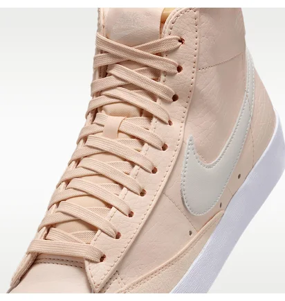 Кроссовки женские Nike Blazer Mid 77 WomenS Shoes Peach DQ4124-800