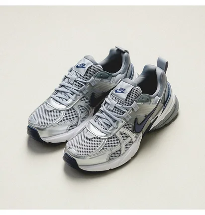 Кроссовки мужские Nike V2K Run Metallic HJ4497-002