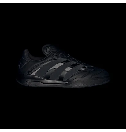 Кроссовки унисекс Adidas Predator Mundial Black IF9605