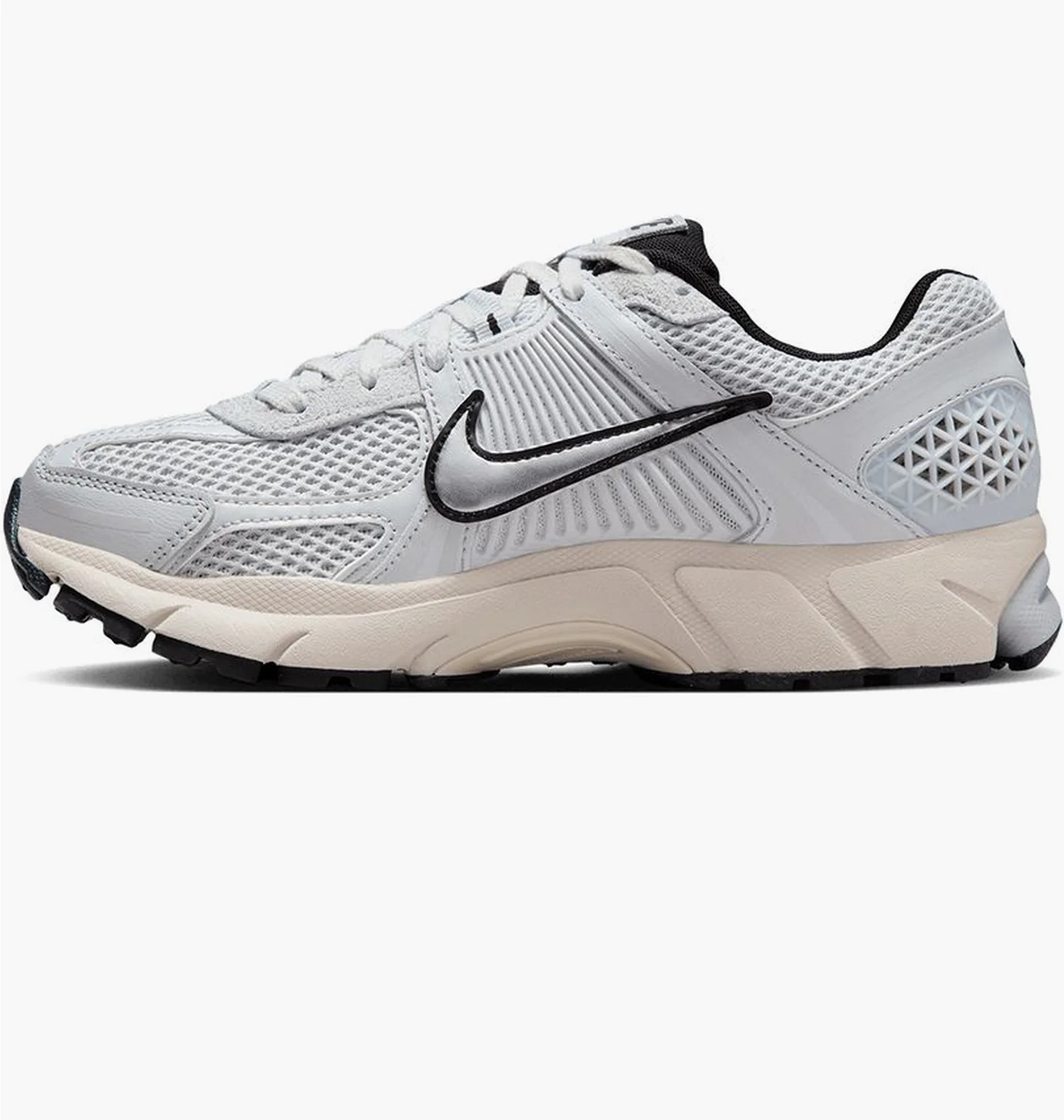 ᐉ Кроссовки женские Nike Wmns Zoom Vomero 5 White FN6742-002