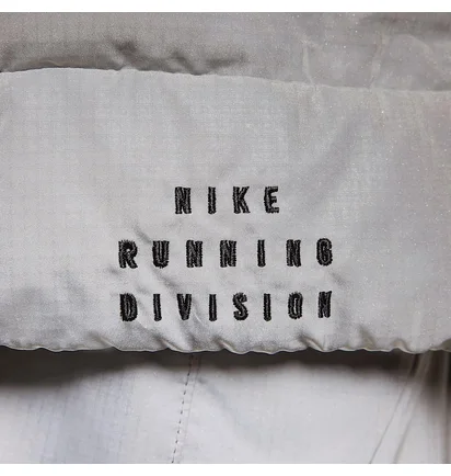 Жилетка чоловіча Nike Nk Tfadv Run Div Vest Grey FZ1131-035