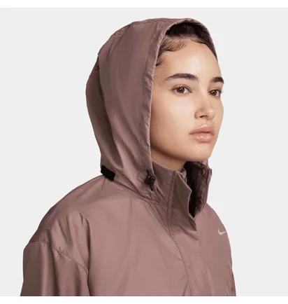 Куртка жіноча Nike Fast Repel Brown FB7451-208