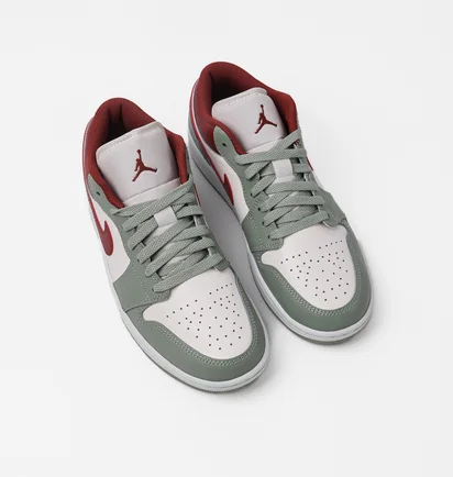 Кросівки чоловічі Air Jordan 1 Low Jade Horizon White/Olive 553558-133