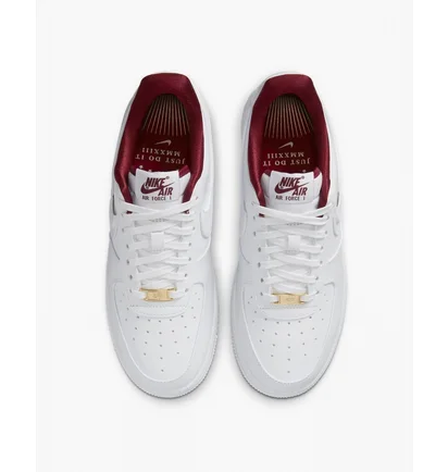 Кросівки жіночі Nike Air Force 1 07 Se White Dv7584-100