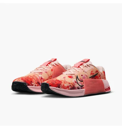 Кросівки жіночі Nike Metcon 9 Amp Pink HJ6210-600