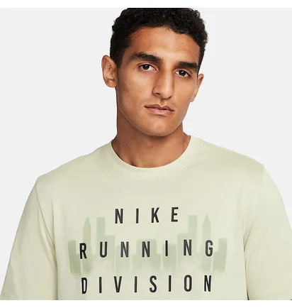 Футболка женская Nike Dri Fit Tee Run Division Green FQ3916-371