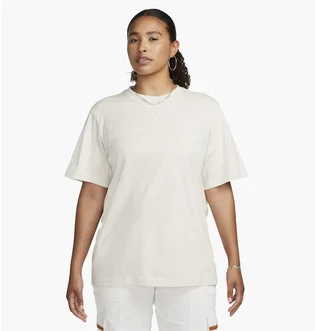 Футболка женская Nike T-Shirt Sportswear White FD4149-104
