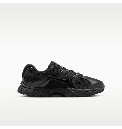 Кроссовки детские Nike V5 R N R Big Kids Shoes Black HQ6411-002