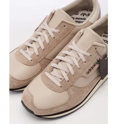 Кроссовки унисекс Adidas Originals Spezial Lawkholme Beige IF5780