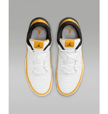 Кросівки чоловічі Air Jordan Max Aura 5 Shoes White/Orange DZ4353-701