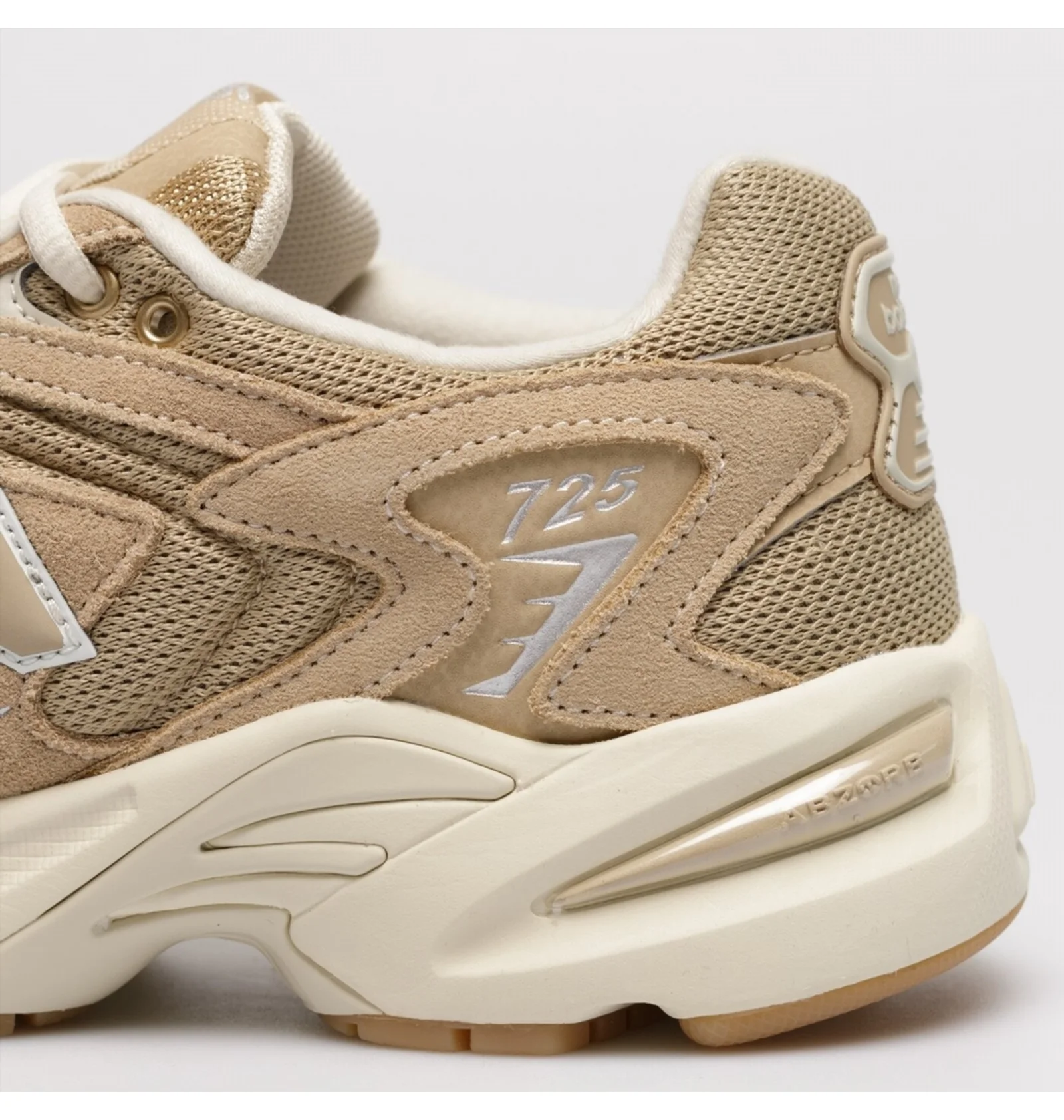 ᐉ Кроссовки мужские New Balance 725 Beige Ml725W - купить в