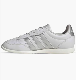 Кроссовки женские Adidas Barreda Lo Grey HQ7386