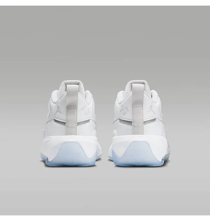 Кроссовки мужские Air Jordan Max Aura 7 White HQ2091-105