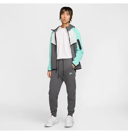 Штаны мужские Nike Tech Fleece Grey HV6513-068
