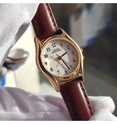 Годинник жіночий Casio LTP-1094Q-7B6