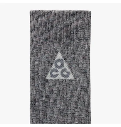 Шкарпетки унісекс Nike Acg Kelley Ridge Crew 2.0 Socks Grey (1 пара) DA2599-065