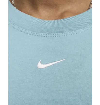 Футболка жіноча Nike T-Shirt Sportswear Essential Light Blue FD4149-464
