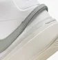 Кросівки чоловічі Nike Blazer Phantom Mid Shoes White DX5800-101