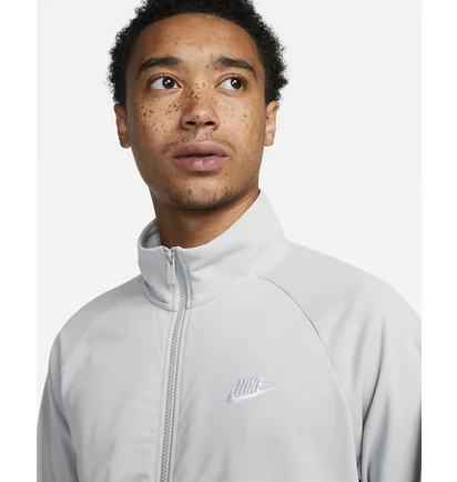 Спортивний костюм чоловічий Nike Club White FB7351-077