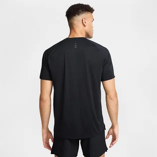Футболка мужская Nike Dfadv Stride Black HV5203-010