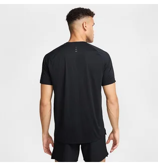 Футболка мужская Nike Dfadv Stride Black HV5203-010