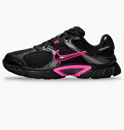 Кросівки жіночі Nike V5 Rnr Black HQ7901-002