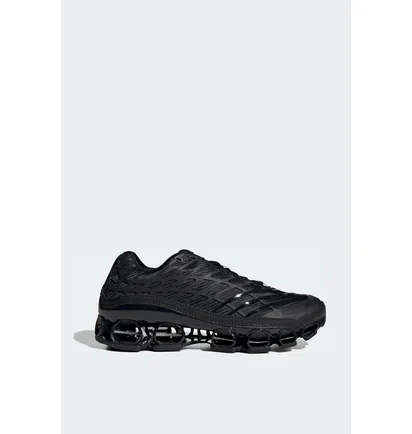 Кроссовки унисекс Adidas Megaride F50 Black HQ9343
