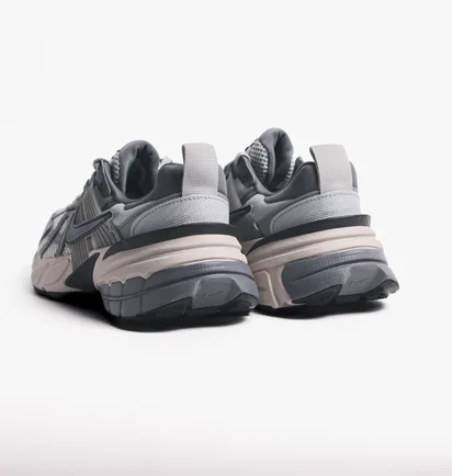 Кросівки жіночі Nike V2K Run Shoes Grey FD0736-003