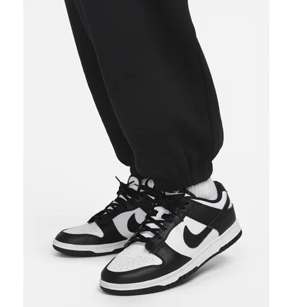Штаны женские Nike Sportswear Club Fleece Oversized Black Dq5800-010