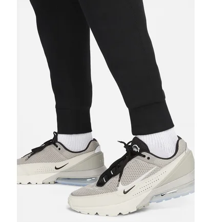 Штани чоловічі Nike Sportswear Tech Fleece Black FB8002-010