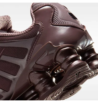 Кросівки жіночі Nike Shox T L WomenS Shoes Black/Violet IB1087-500
