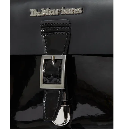 Рюкзак жіночий Dr. Martens Heart Shaped Hardware Kiev Leather Crossbody Backpack Black AC807033