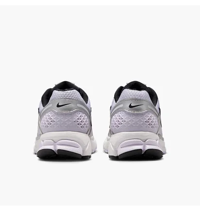 Кросівки жіночі Nike Air Zoom Vomero 5 Grey/Metallic IB7253-500