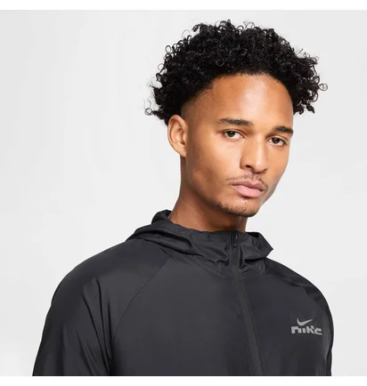 Вітровка чоловіча Nike Miler Flash Black IB3770-010