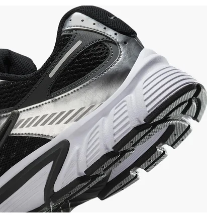 Кросівки чоловічі Nike V5 Rnr Black/Grey HJ5228-004