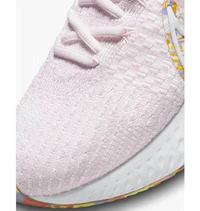 Кроссовки женские Nike React Infinity Run Flyknit 3 Premium Running Shoes Beige Do9477-600