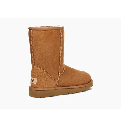 Уггі жіночі UGG Classic Short Ii Brown 1016223-CHE
