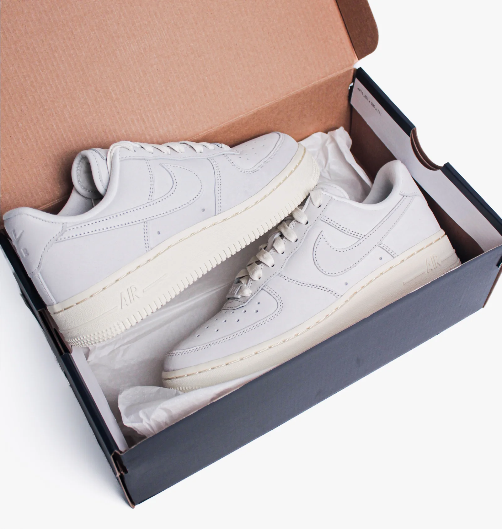 ᐉ Кросівки жіночі Nike Air Force 1 Premium Mf Beige DR9503-100
