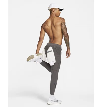 Штаны мужские Nike Dri-Fit Running Division Phenom Grey FB6862-254
