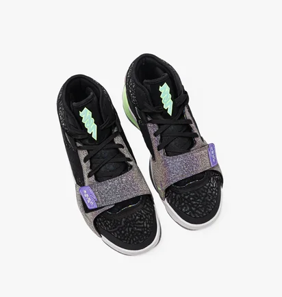 Кросівки чоловічі Nike Zion 2 Black Dv0548-030