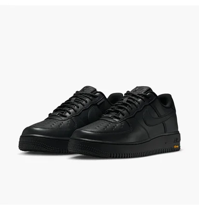 Кросівки чоловічі Nike Air Force 1 With Gore-Tex And Vibram Black HV5953-001