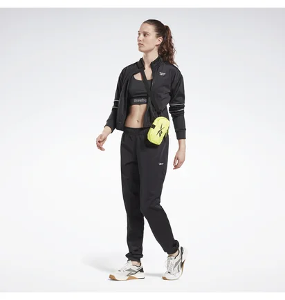 Спортивный костюм женский Reebok Vintage Black GS9356