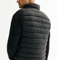 Жилетка мужская H&M Slim Fit Water-Repellent Puffer Gilet Black 1274611001
