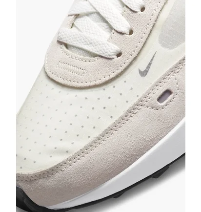 Кроссовки женские Nike Womens Shoes Beige Dn4696-102