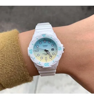 Годинник жіночий Casio Sport LRW-200H-2E2