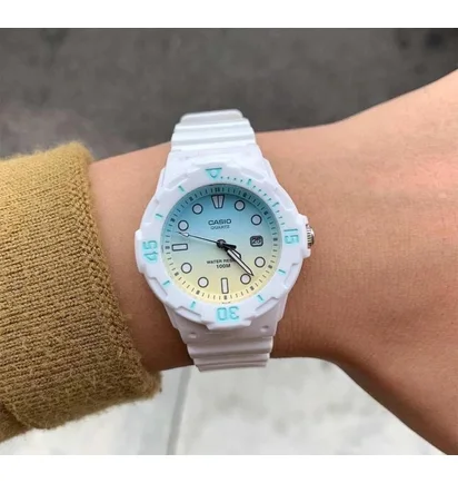Часы женские Casio Sport LRW-200H-2E2