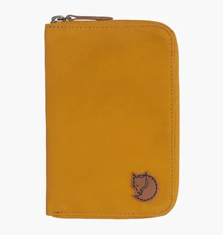Кошелек унисекс Fjallraven Passport Brown 24220.166