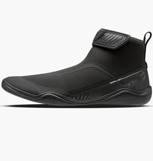Кроссовки мужские Helly Hansen Supalight Moc-Mid Black 11935-990